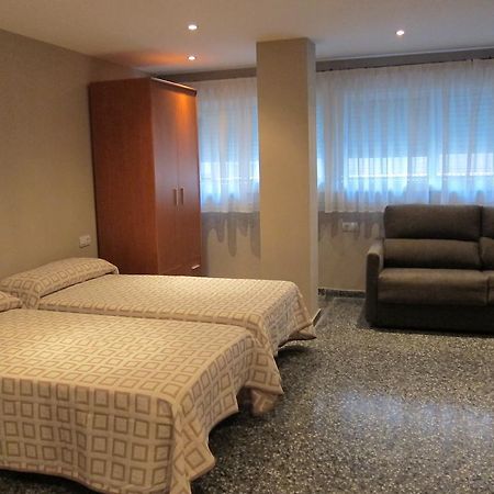 Apartamentos Abastos Βαλένθια Δωμάτιο φωτογραφία